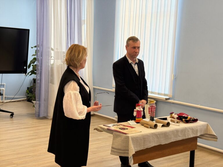 mc08M38P44MW-tB1560BsoaKoNXDfRNUS1PsV0Eh3aP01HnDvHc3QhFRu5SwqhOWB7mSen_0RYLy6QMcF7FDmwgV